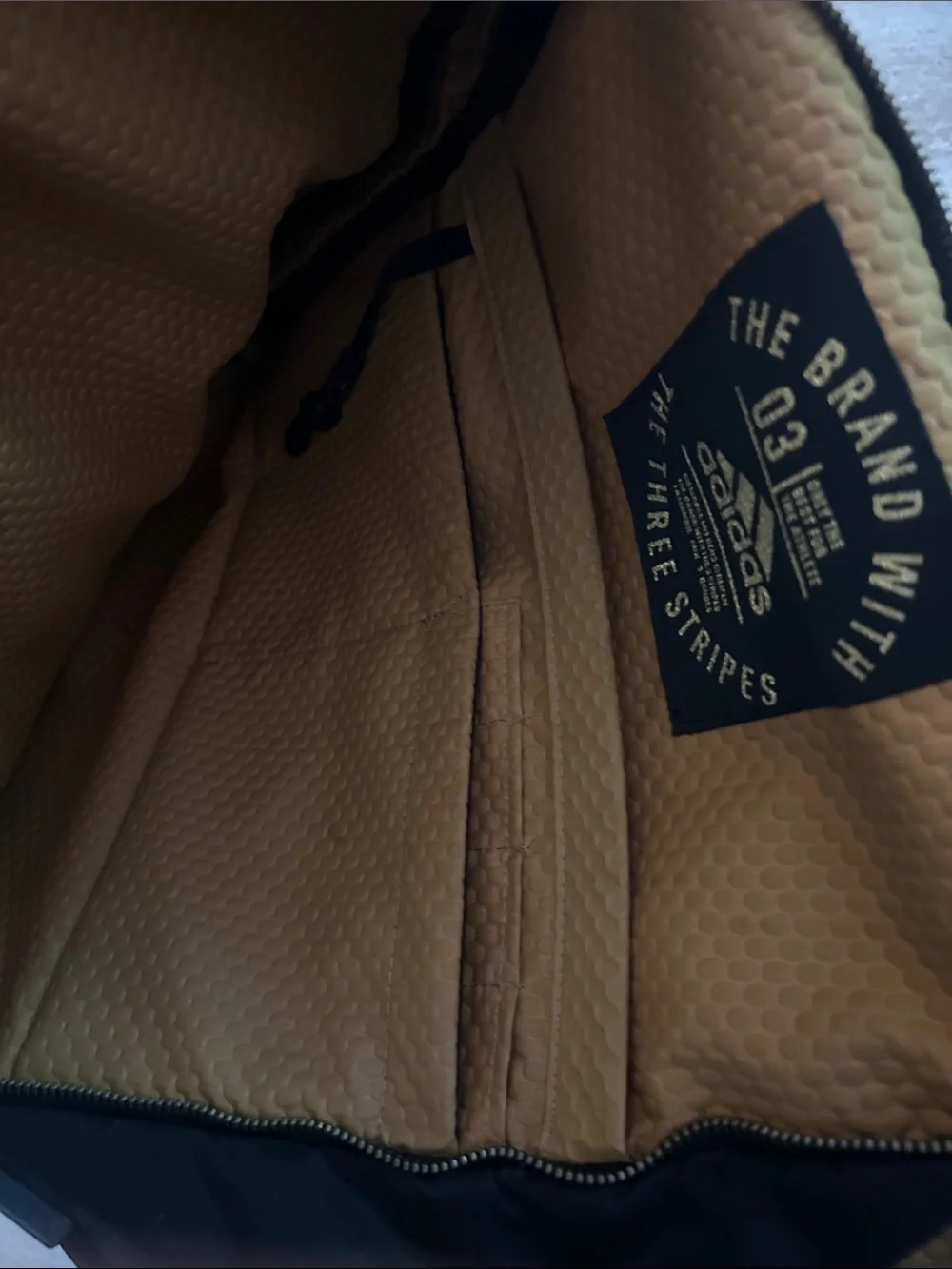 Large adidas backpack - Picture 6 of 8